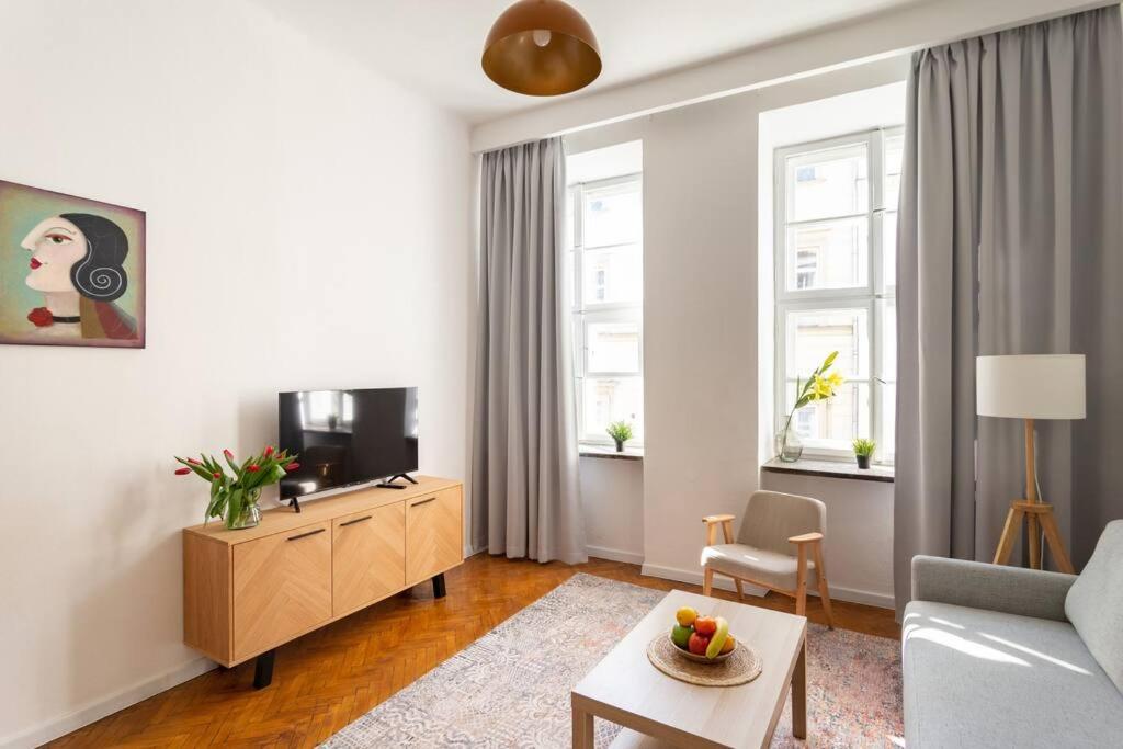 Royal Route Apartment Fully Equipped Krasków Εξωτερικό φωτογραφία